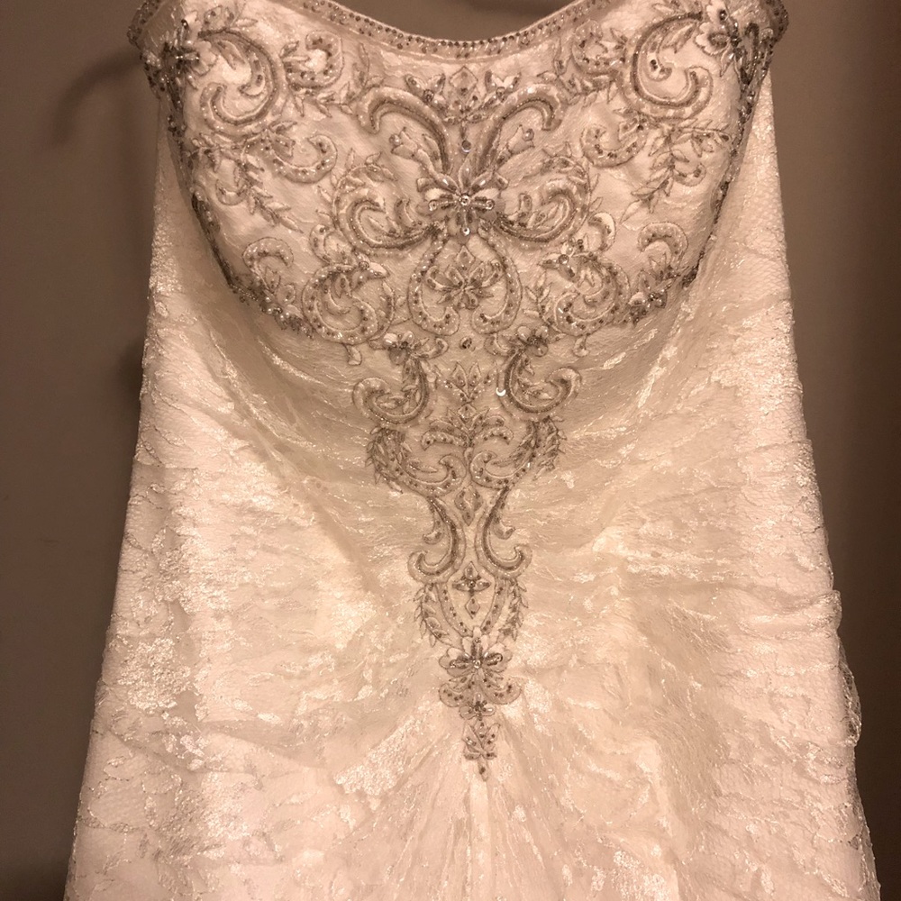 Wedding dress